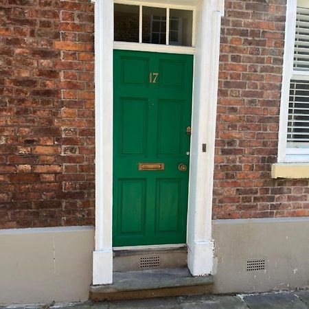 Вилла 18Th Century Townhouse In Chester City Centre Экстерьер фото