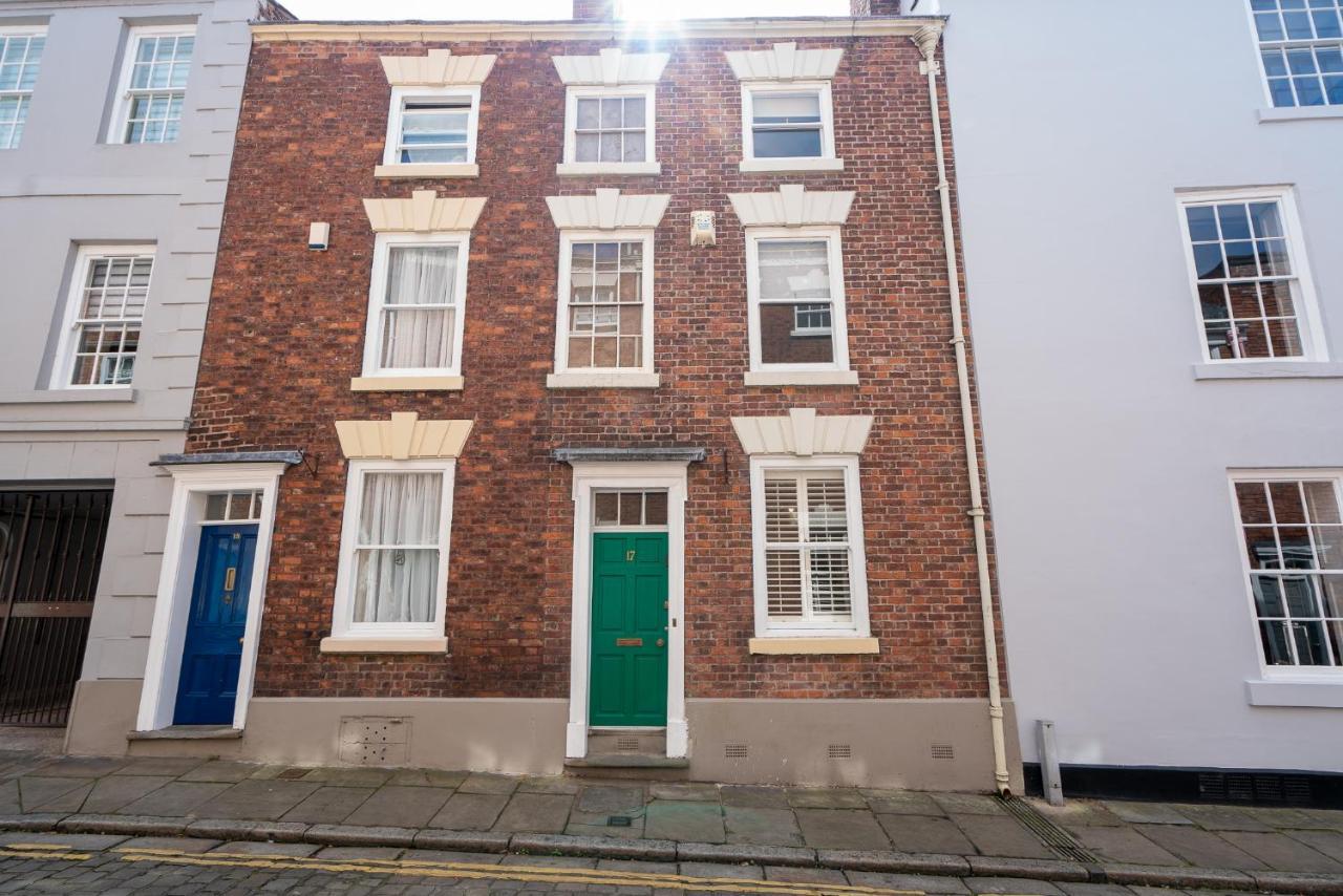 Вилла 18Th Century Townhouse In Chester City Centre Экстерьер фото