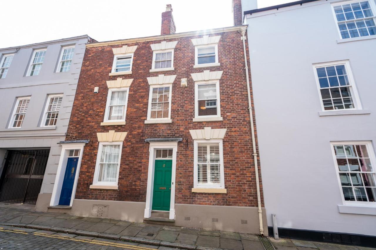 Вилла 18Th Century Townhouse In Chester City Centre Экстерьер фото
